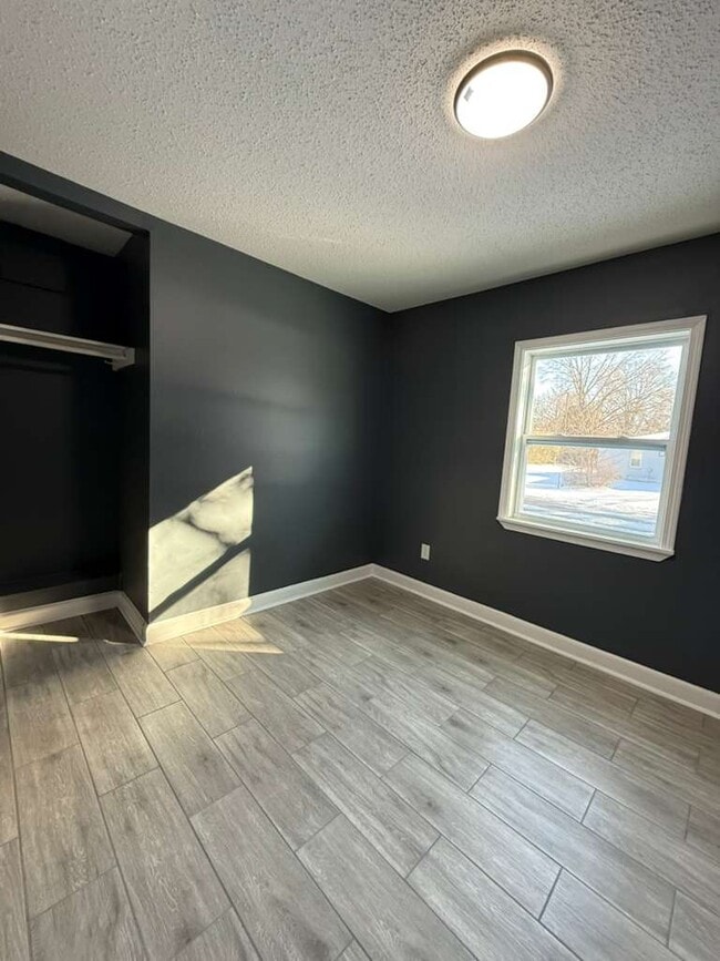 Photo - 1266 Russwood Rd