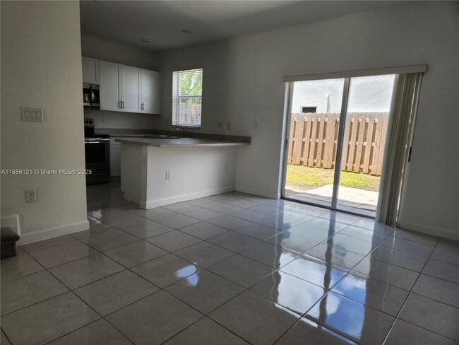 Photo - 1776 SE 27th Rd Unit 1776