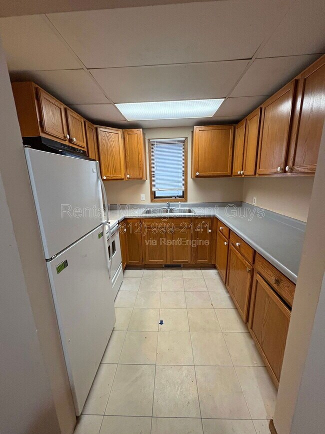 Photo - 3319 Longfellow Ave