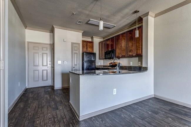 Building Photo - 2120 Stephens Pl Unit 332 Rental