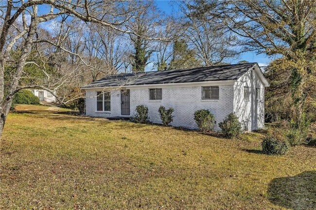 Photo - 2356 County Line Rd SW