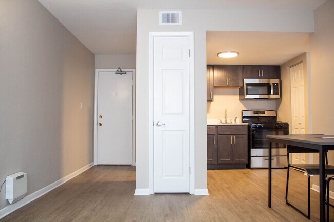 Photo - 108 E Healey