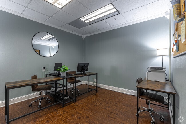 Business Center - U Lofts