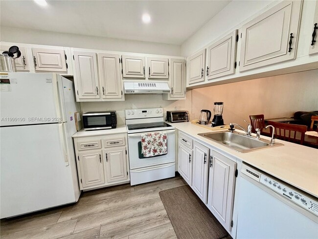 Photo - 2707 Nassau Bend Unit H2