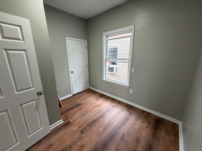 Photo - 100 Warren St Unit Second floor