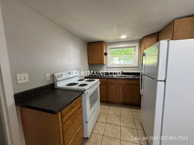 Photo - 206 Maine Ave Unidad 4