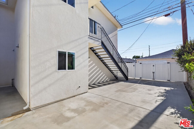 Photo - 1809 N Avon St