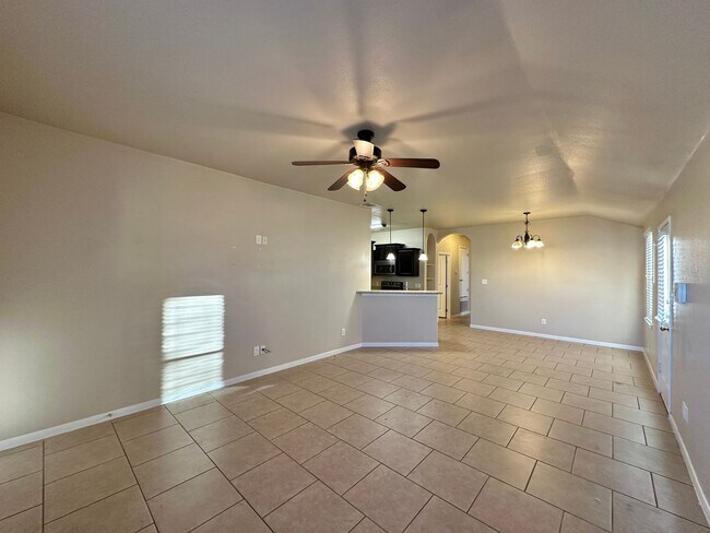 Photo - 4600 Cambridge Dr