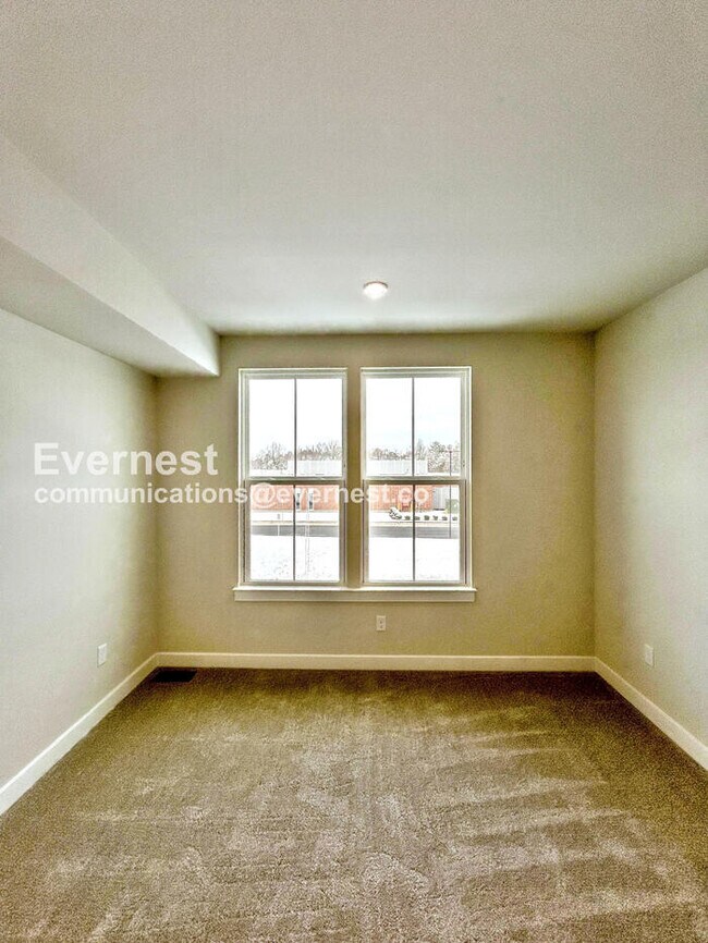 Photo - 12112 Calgary Lp