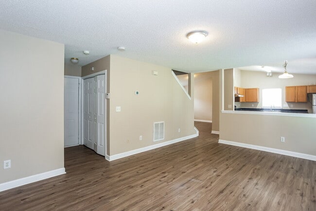 Photo - 1028 Jordans Pond Ln