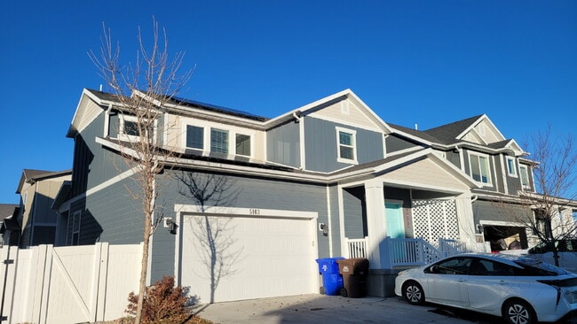 Photo - 3 bed 2.5 bath home for Rent. Pet Friendly!