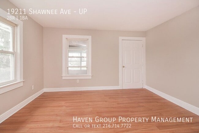 Photo - 19211 Shawnee Ave Unidad UP