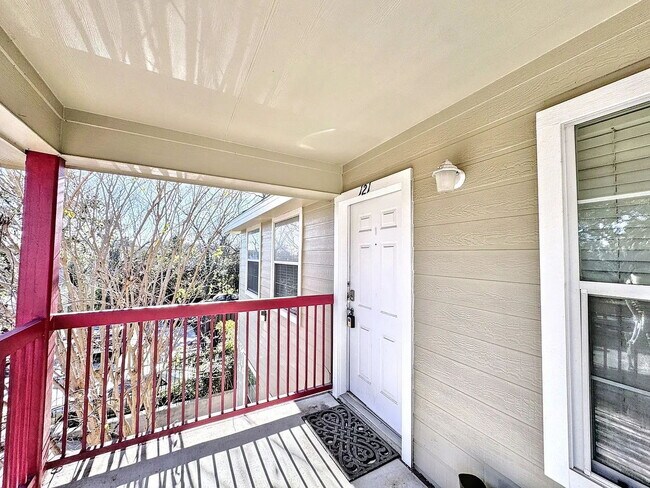 "Charming 1-Bedroom Haven in San Marcos – Cozy 651 sq ft Retreat on Burleson Street!"