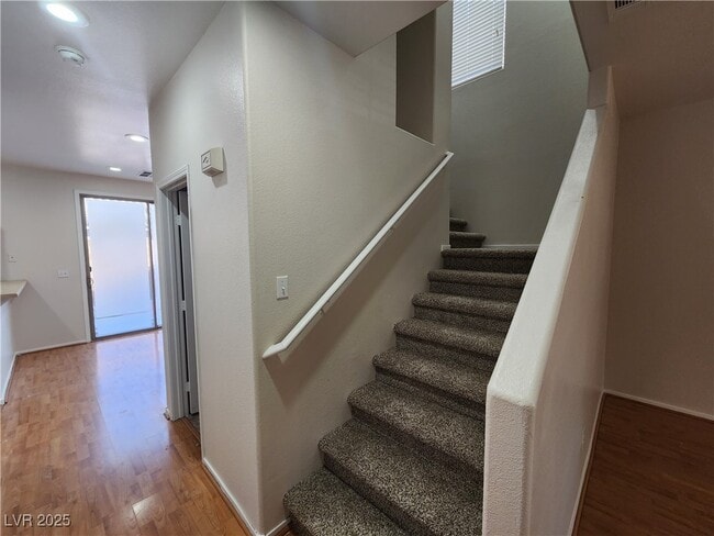 Building Photo - 9664 Villa La Mora Ave