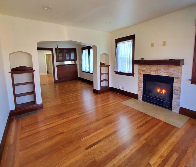 Photo - 806 Vincente Ave