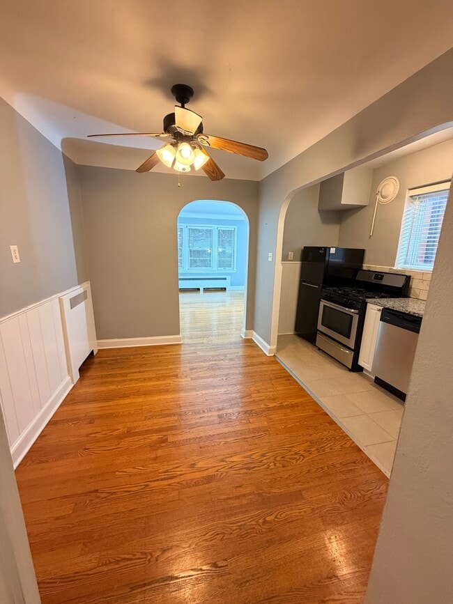 Photo - 6618-6620 Devonshire Ave Unit 2-East