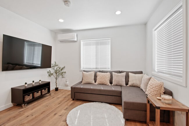 Living Room - 528 Sunrise St Unit B