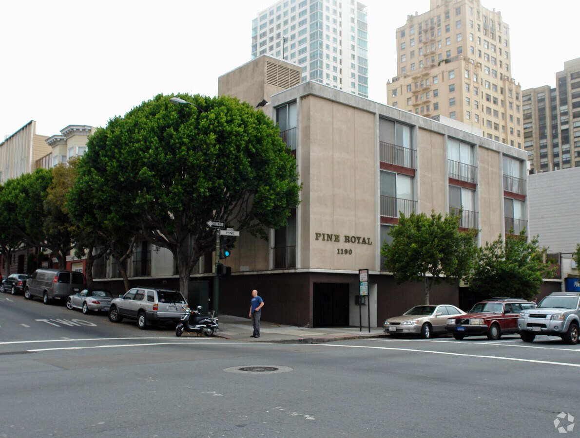 Pine Royal - Pine Royal Apartments