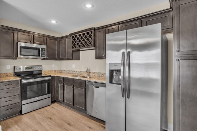 TH2 Kitchen - Staley Crossing