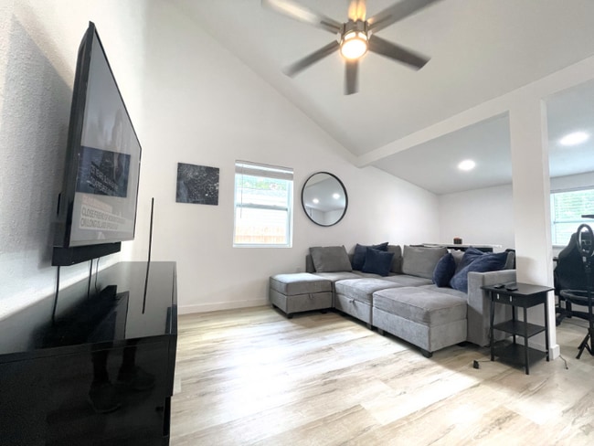 Photo - 1821 30th Ave N