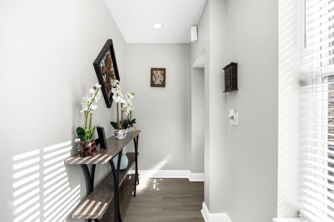 Building Photo - 1708 W 35th St Rental