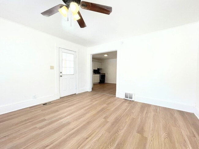 Photo - 3 Bed, 2 Bath Bungalow