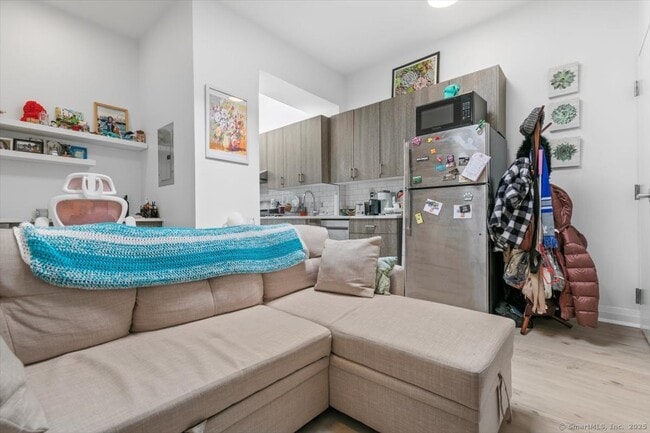 Photo - 19 Whitney Ave Unit B