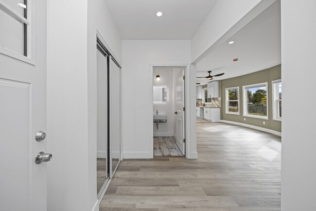 Photo - 520 Smith St