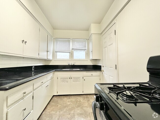 Building Photo - 347 Hayworth Ave Los Angeles, CA 90048 Unit A Rental