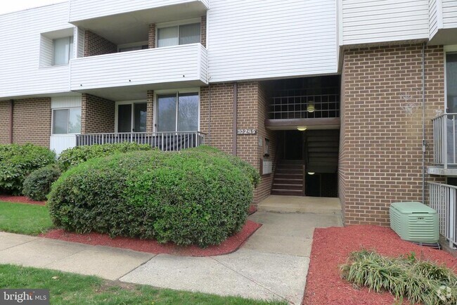 Building Photo - 10245 Prince Pl Unit 29-205 Rental