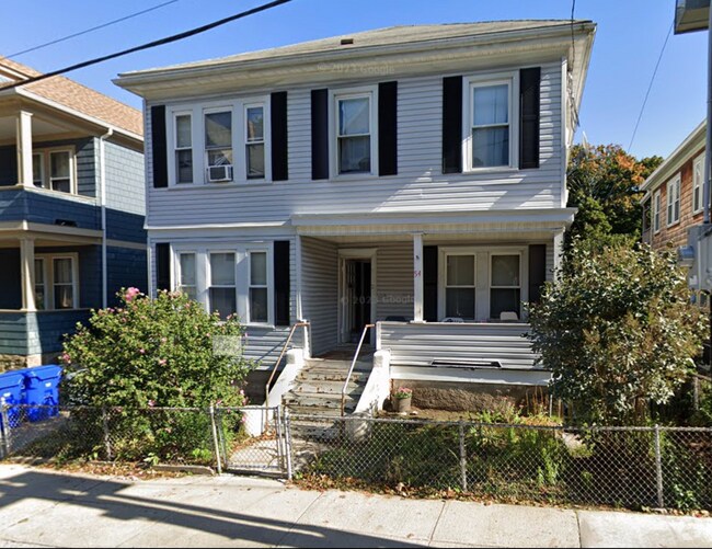 Building Photo - 54P Unit 1 Rental