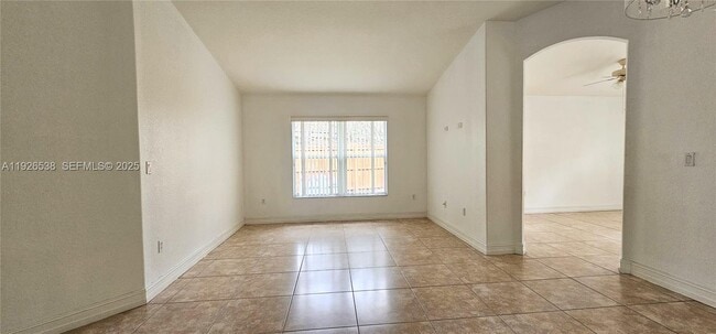 Photo - 1980 SE 11th St