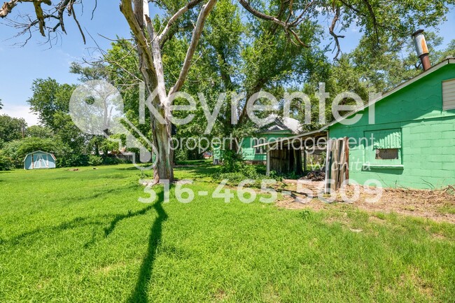 Photo - June is free!! Charming 1925 Farm House on 1/3 acre!