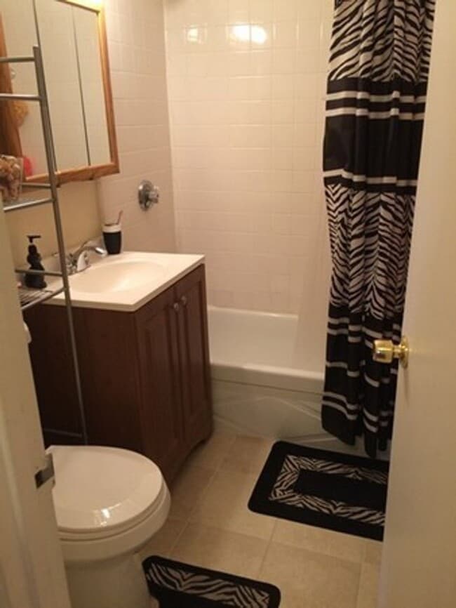 Photo - 1 bedroom Oak Square Brighton