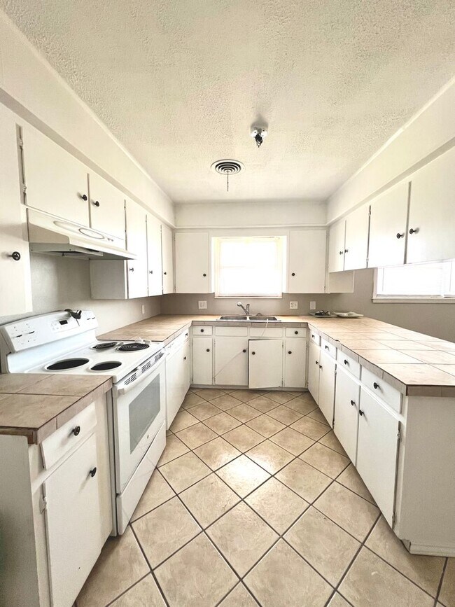 Photo - 11702 County Rd 6900 Unit B