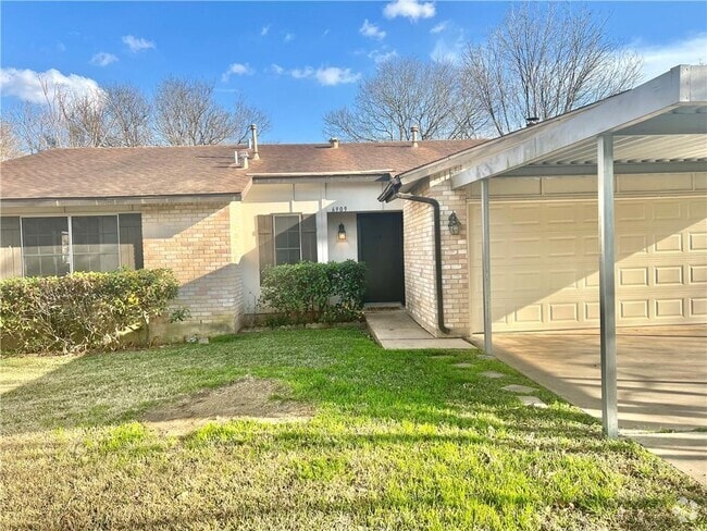 Building Photo - 6909 Skynook Dr Rental