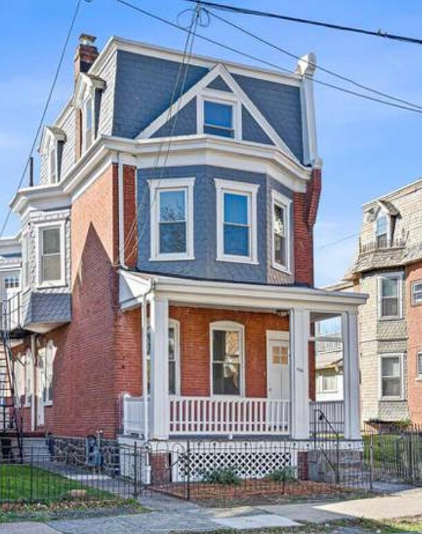 Photo - 102 W 30th St Unidad 2