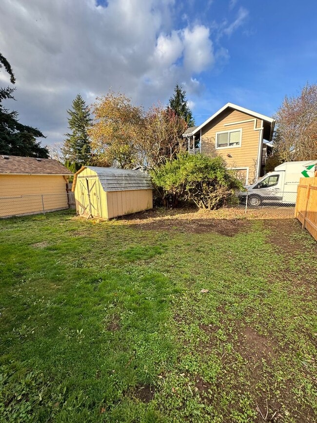 Photo - Charming 3-Bedroom SE Portland Home – Fully Fenced Yard - Video attached