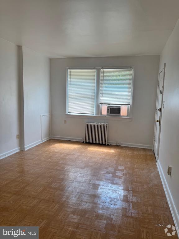 Building Photo - 2633 30th St SE Unit 2 Rental