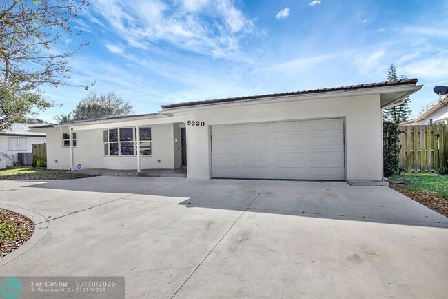 Photo - 5320 SW 8th St House