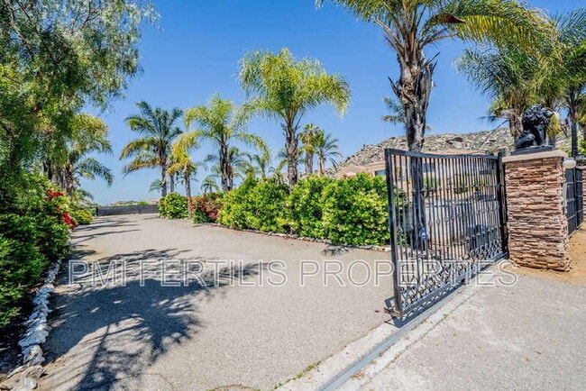 Photo - 17425 Cyrus Ln