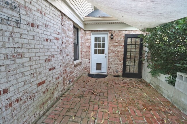 Photo - Updated 3 bedroom 2.5 bath home in Sherwood Forest