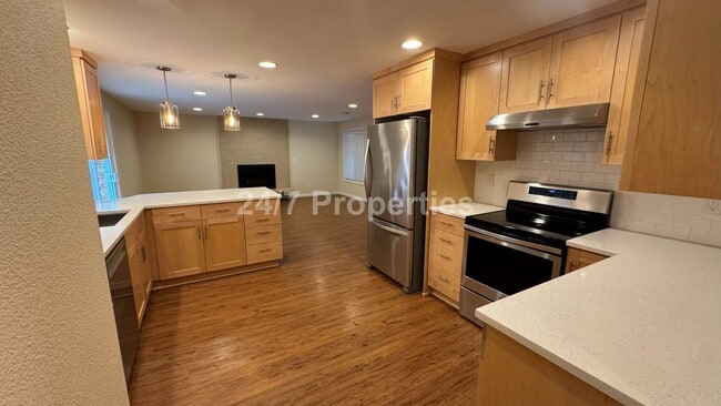 Photo - Spacious, Open-Concept 3 Bedroom West Linn Home