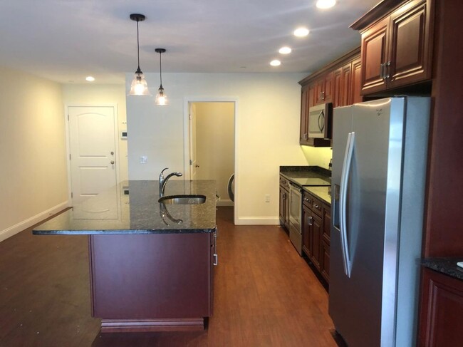 19 Kendall Pond Rd Unit 205