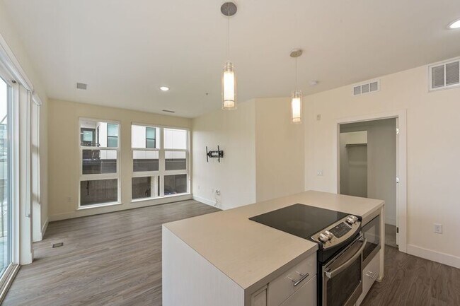 Photo - 3500 S Corona St Unit 206