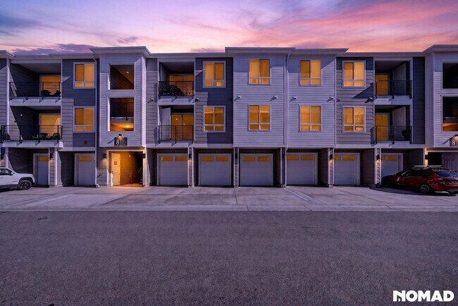 Photo - 6153 N Ceylon St