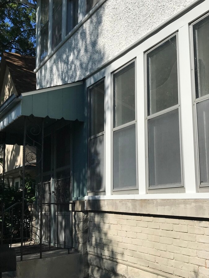 Photo - 2523 Grand St NE #2