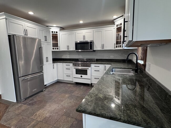 Photo - 754 Spring Rd