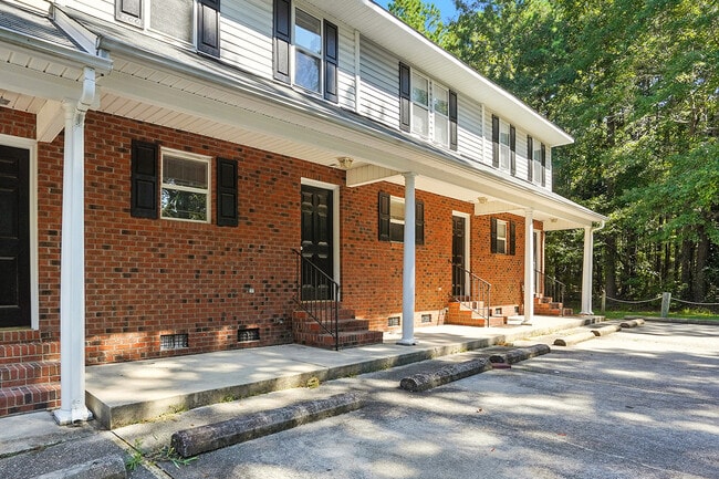 Photo - 281 Marshbanks St