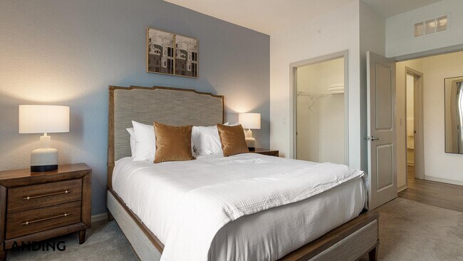 9301 Summit Centre Way Unit 1223